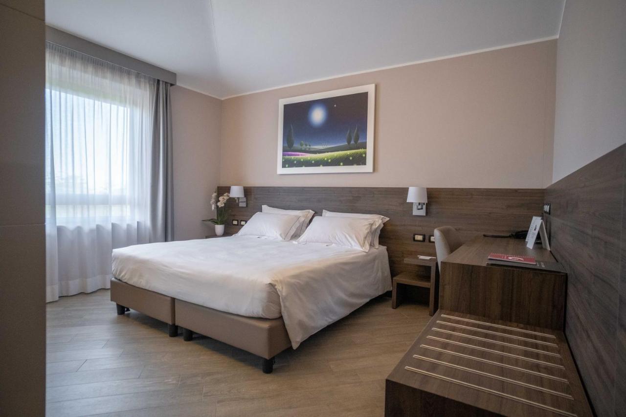 Hotel Guerro Castelvetro di Modena Eksteriør billede